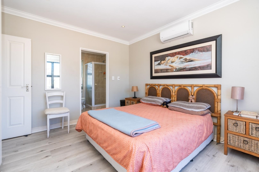 To Let 2 Bedroom Property for Rent in Royal Ascot Western Cape